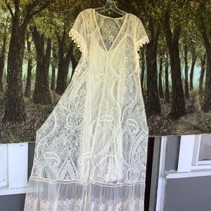 Torrid Plus paisley cottagecore IVORY LACE MAXI DRESS  sz 1 (NO SLIP)